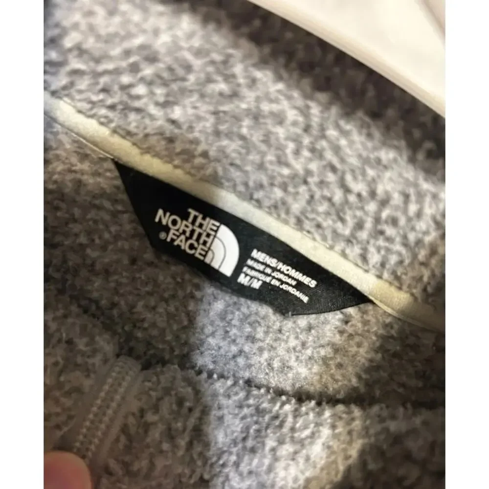 THE NORTH FACE Gordon Lyons Mens Medium Gray 1/4 Zip Fleece Pullover